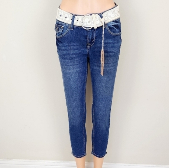 WallFlower The Luscious Curvy fit crop Jeans Pants - Picture 1 of 8